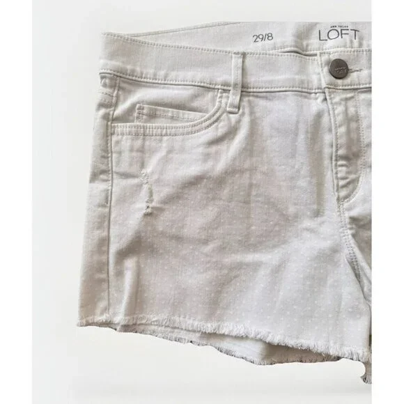 LOFT Womens Size 8 29 White Frayed Bottom Denim Shorts Subtle Polka Dots - Picture 2 of 5